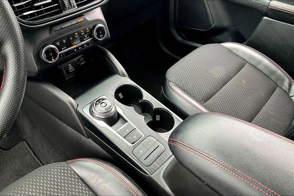 used 2025 Ford Escape car, priced at $25,995