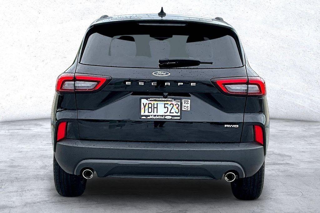 used 2025 Ford Escape car, priced at $25,995