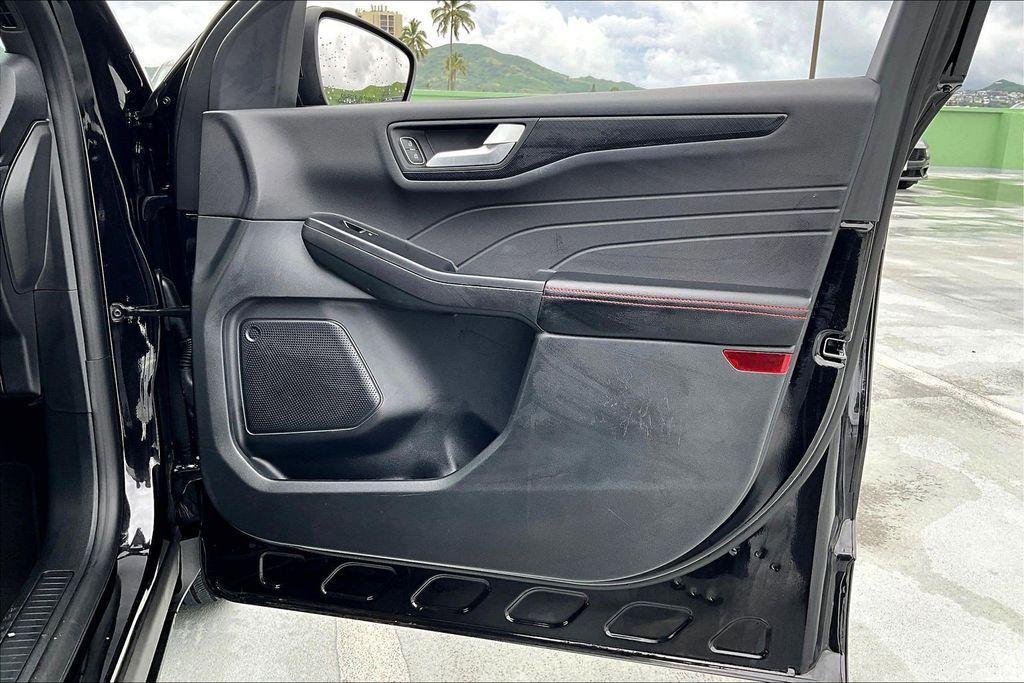 used 2025 Ford Escape car, priced at $25,995