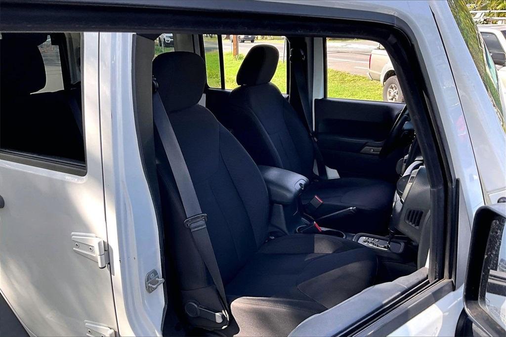 used 2014 Jeep Wrangler Unlimited car, priced at $14,995