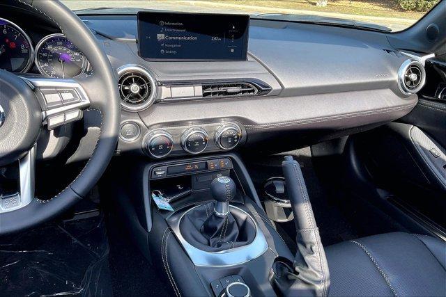 new 2026 Mazda MX-5 Miata car