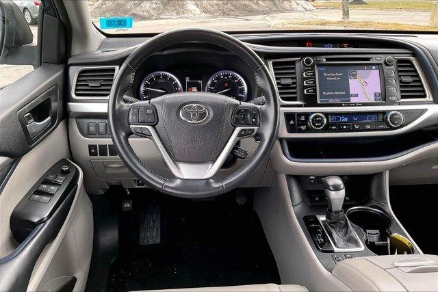 used 2018 Toyota Highlander car, priced at $23,295