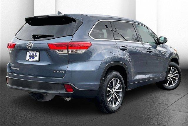 used 2018 Toyota Highlander car, priced at $23,295