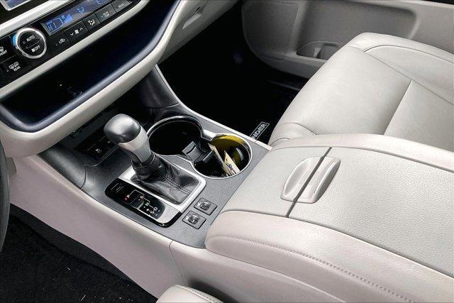 used 2018 Toyota Highlander car, priced at $23,295