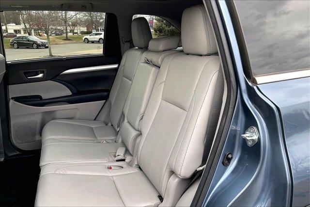 used 2018 Toyota Highlander car, priced at $23,295