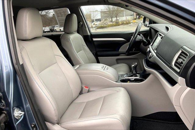 used 2018 Toyota Highlander car, priced at $23,295