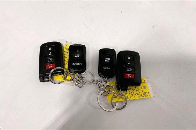 used 2018 Toyota Highlander car, priced at $23,295