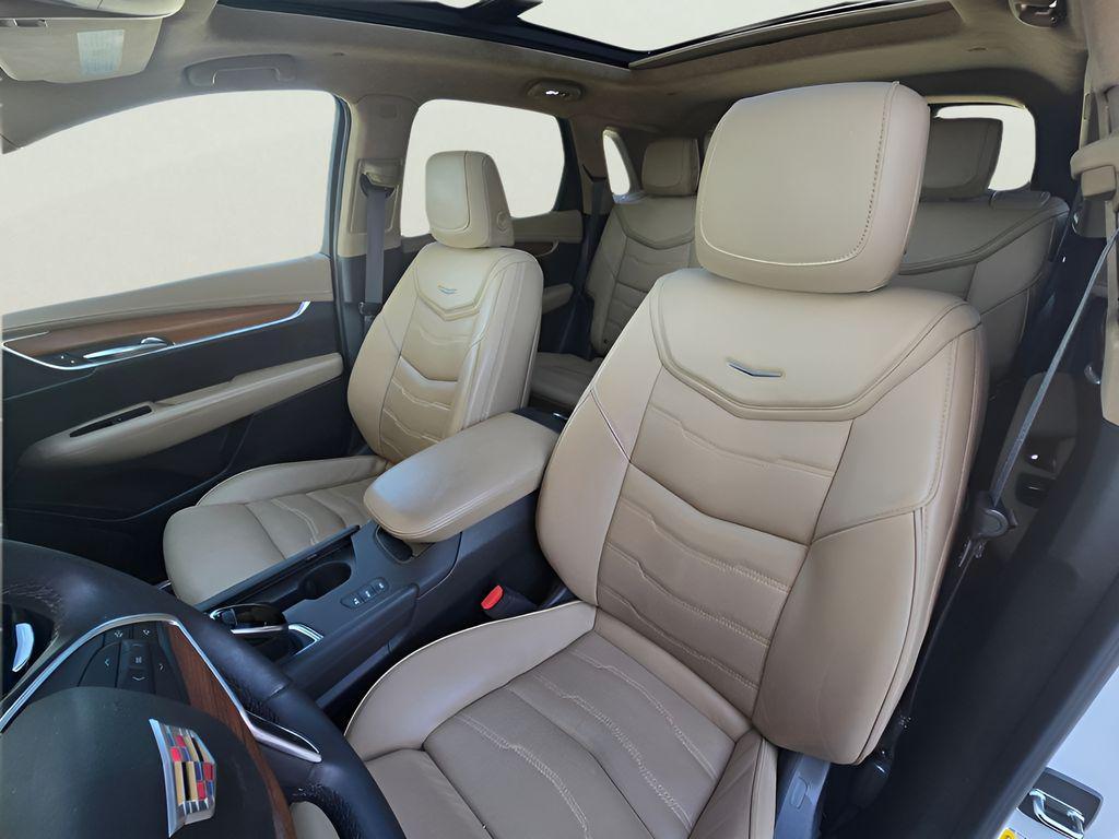 used 2017 Cadillac XT5 car, priced at $22,700