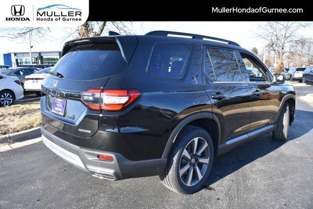 new 2025 Honda Pilot car, priced at $51,095