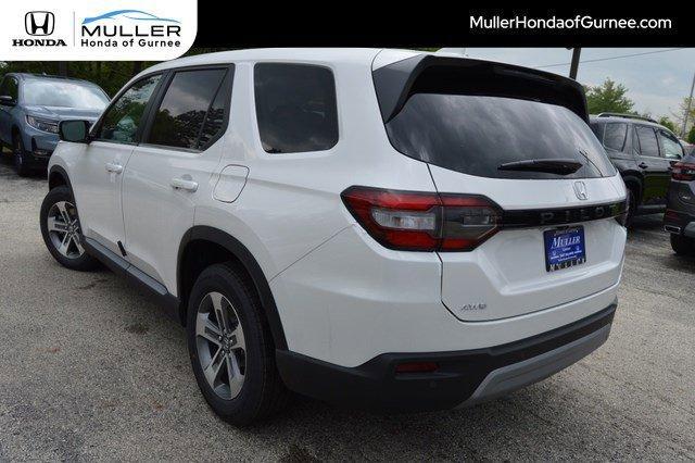 new 2025 Honda Pilot car, priced at $45,247