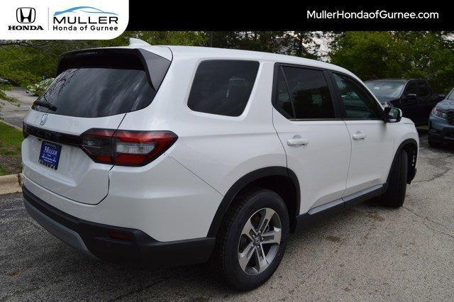 new 2025 Honda Pilot car, priced at $45,247