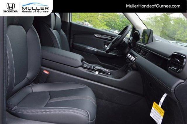 new 2025 Honda Pilot car, priced at $45,247