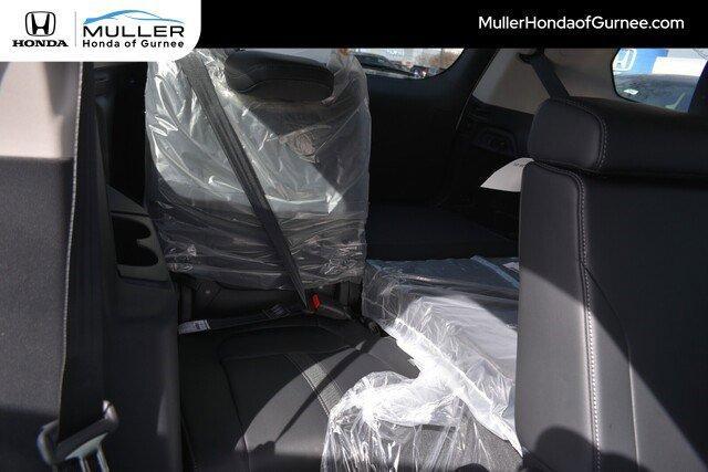 new 2025 Honda Pilot car, priced at $44,273