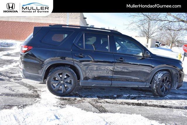 used 2025 Honda Pilot car, priced at $50,995