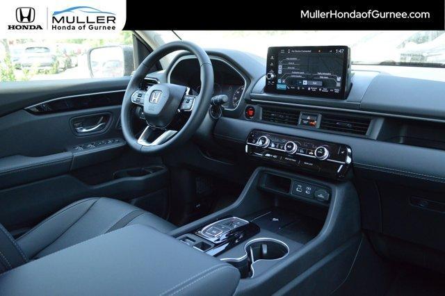 new 2025 Honda Pilot car, priced at $52,280