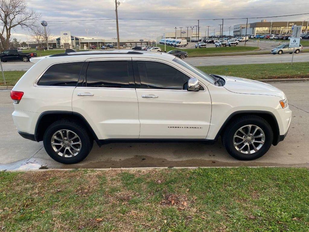 used 2015 Jeep Grand Cherokee car, priced at $13,900