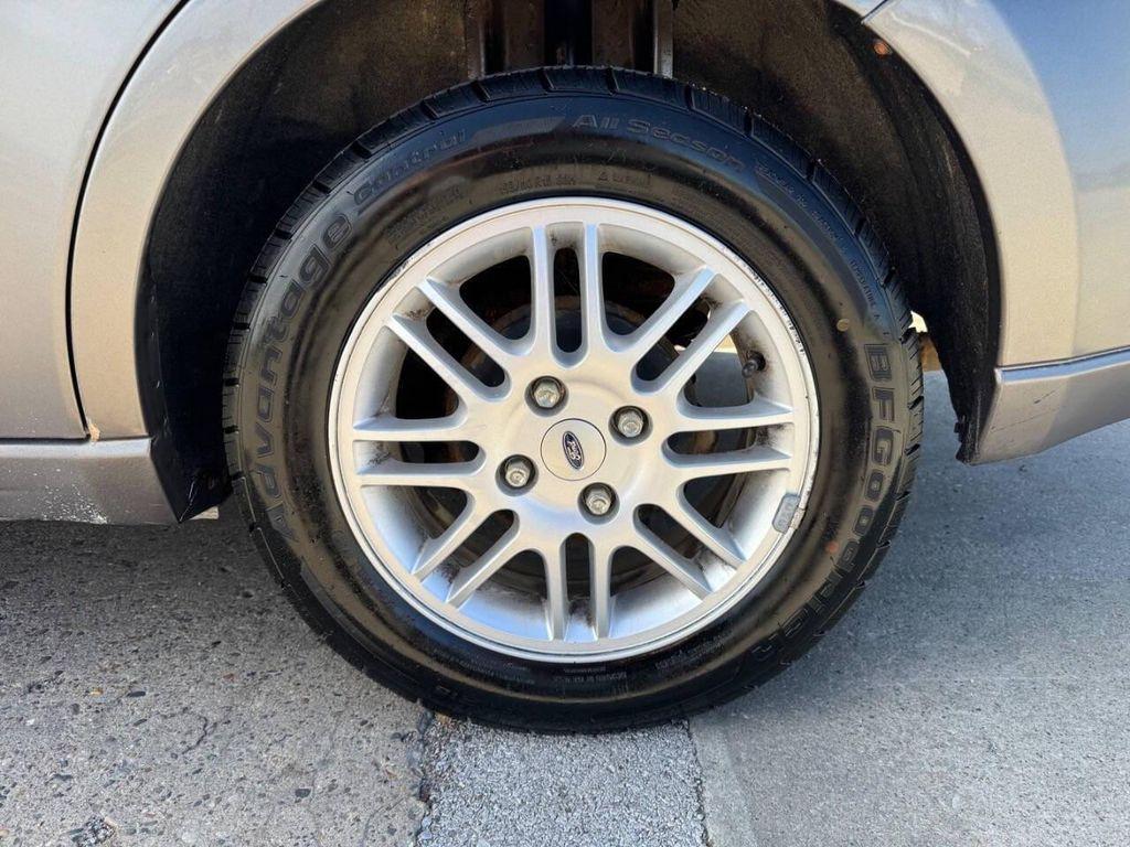 used 2011 Ford Focus car, priced at $2,500