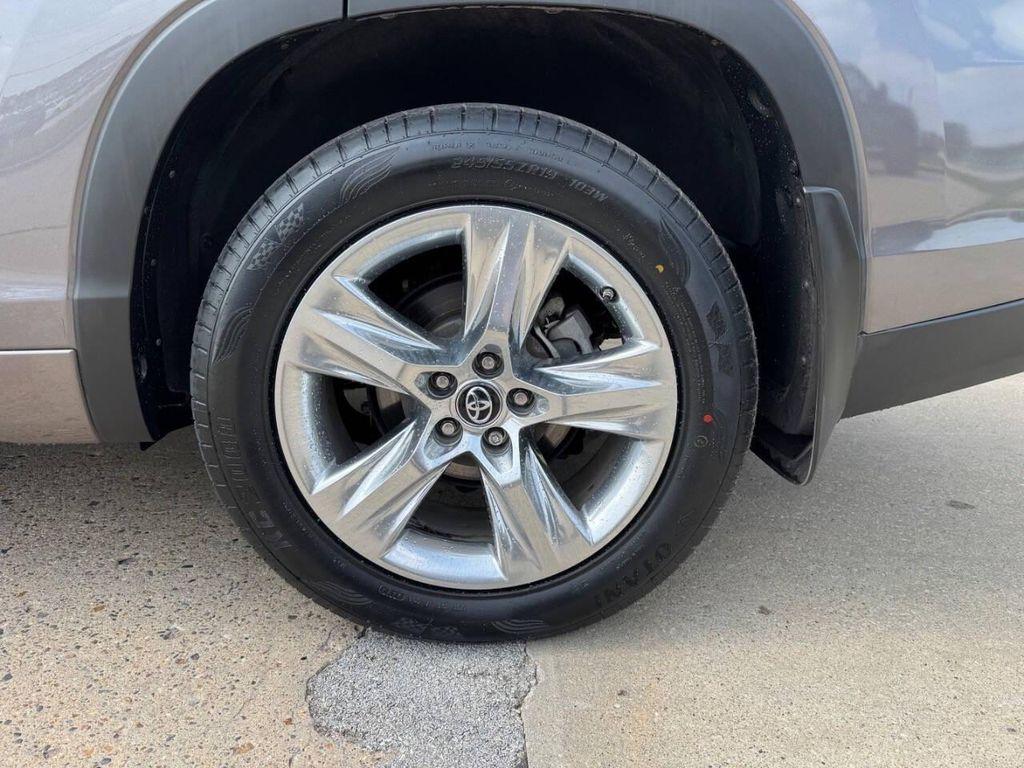 used 2018 Toyota Highlander car, priced at $24,900