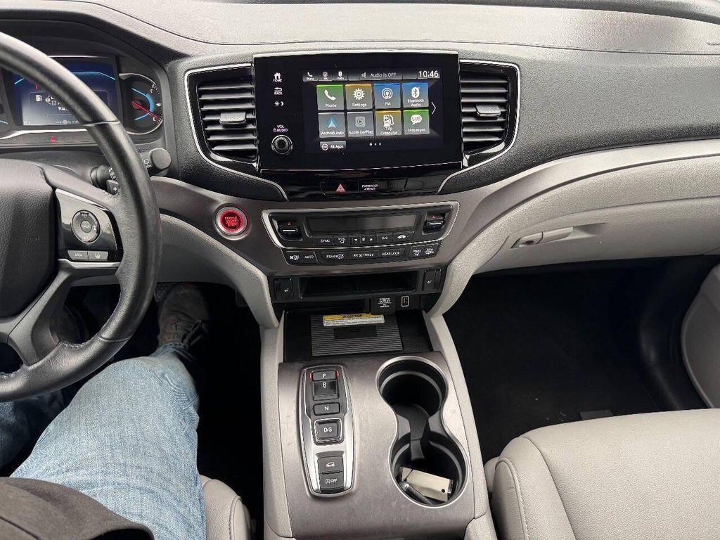 used 2022 Honda Pilot car, priced at $30,950