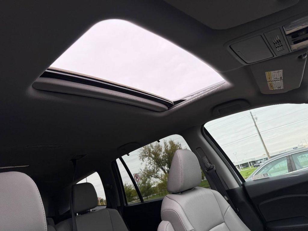 used 2022 Honda Pilot car, priced at $30,950