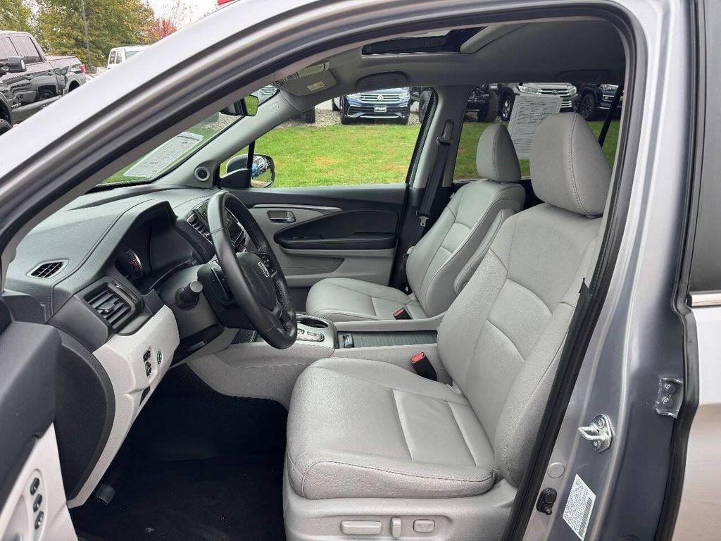 used 2022 Honda Pilot car, priced at $30,950