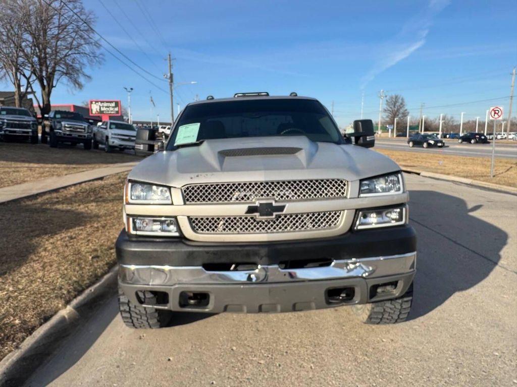 used 2004 Chevrolet Silverado 2500 car, priced at $10,900