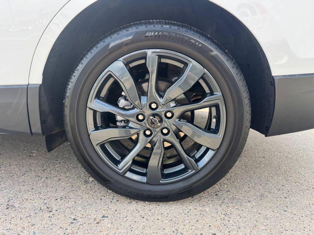 used 2024 Chevrolet Equinox car, priced at $29,900