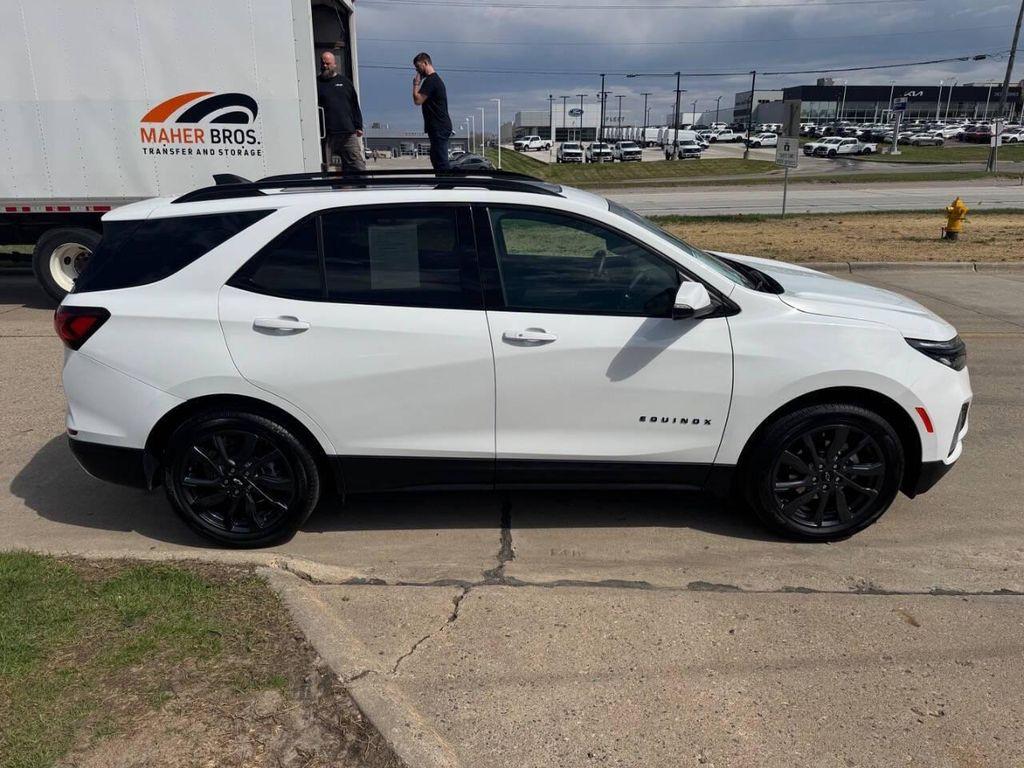 used 2024 Chevrolet Equinox car, priced at $29,900
