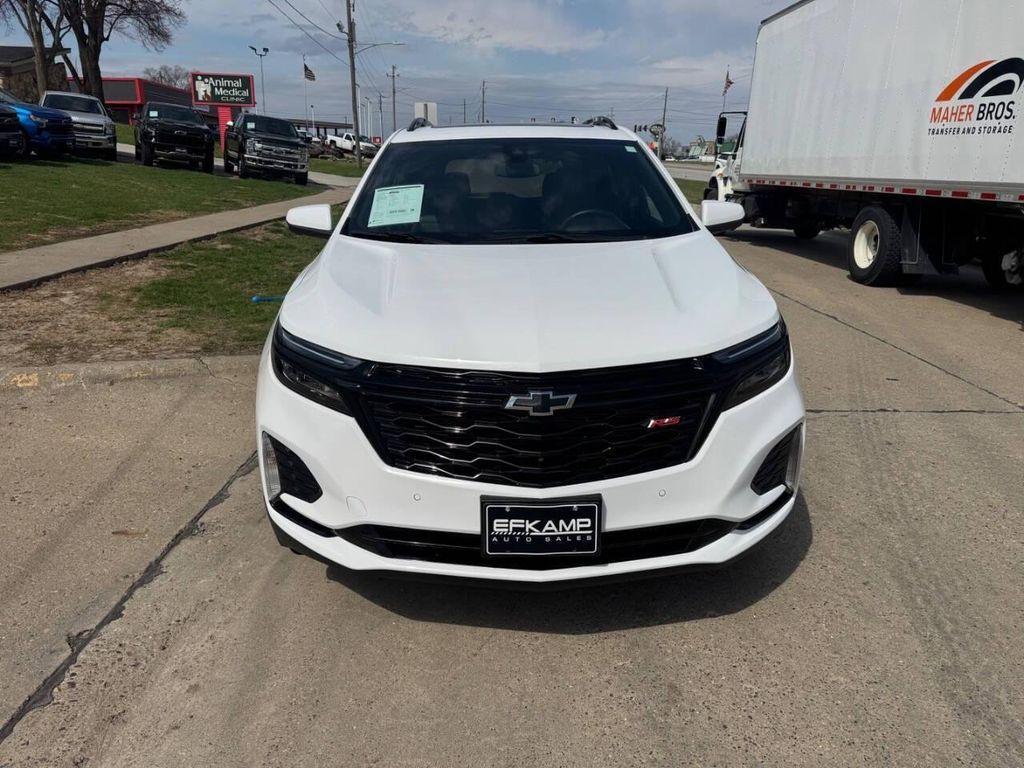 used 2024 Chevrolet Equinox car, priced at $29,900