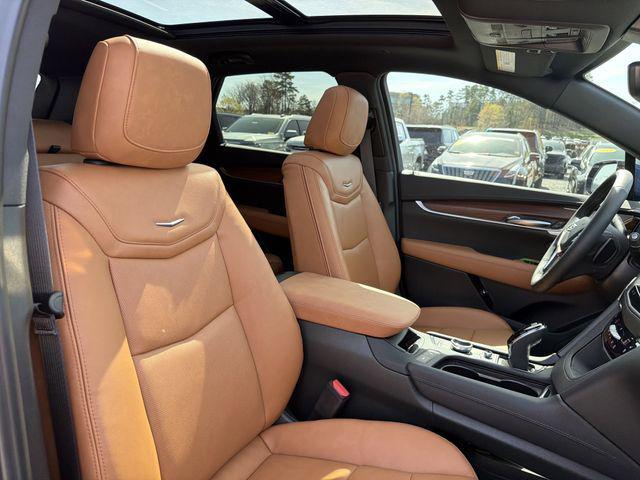 new 2026 Cadillac XT5 car, priced at $60,420