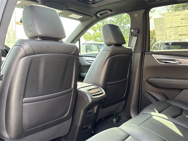 new 2025 Cadillac XT6 car, priced at $52,210