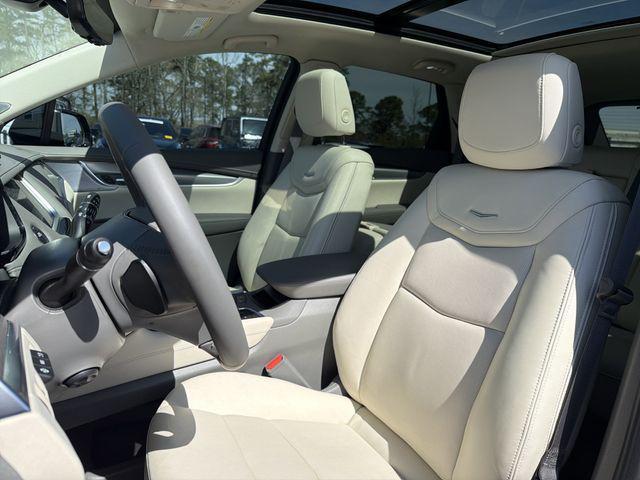 new 2026 Cadillac XT5 car, priced at $59,095