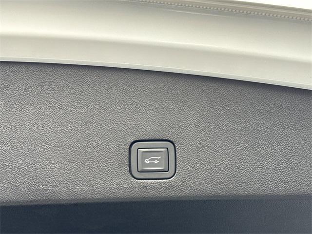 new 2025 Cadillac XT6 car, priced at $52,435