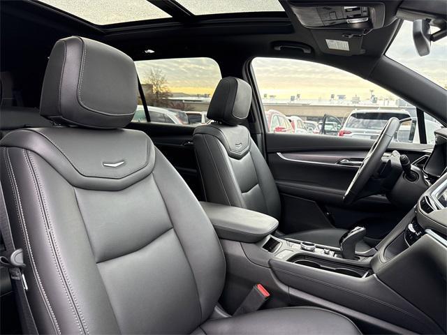 new 2025 Cadillac XT6 car, priced at $52,435