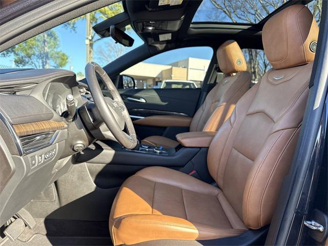 used 2022 Cadillac XT4 car, priced at $26,800