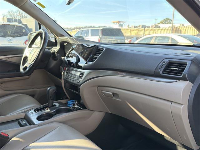 used 2020 Honda Pilot car, priced at $19,900