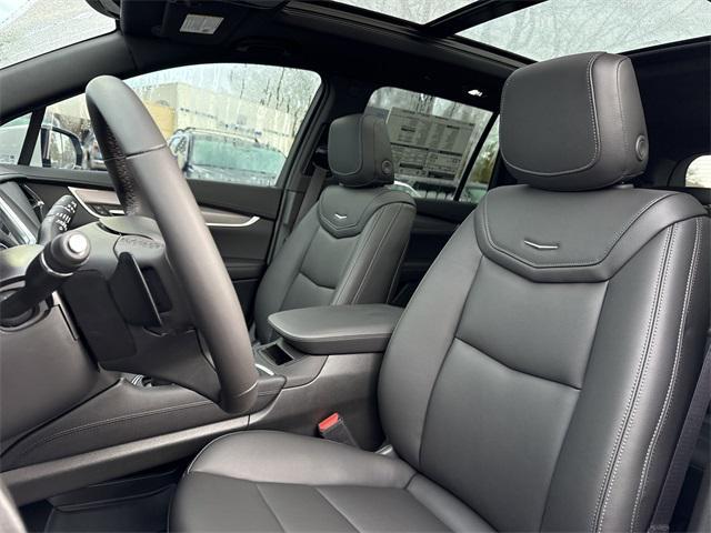 new 2025 Cadillac XT6 car, priced at $51,915