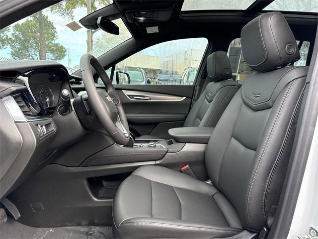 new 2025 Cadillac XT6 car, priced at $51,915