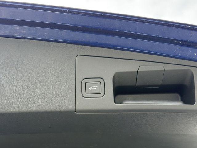 new 2026 Cadillac XT5 car