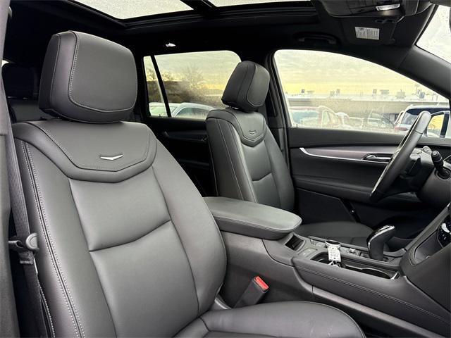new 2025 Cadillac XT6 car, priced at $52,900