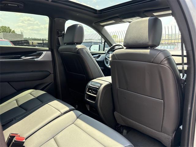 new 2025 Cadillac XT5 car, priced at $57,445