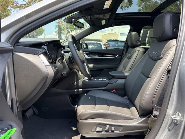 new 2025 Cadillac XT5 car, priced at $57,445
