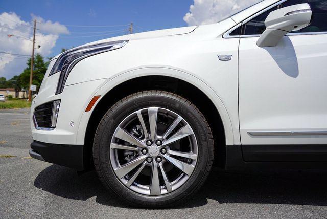 new 2025 Cadillac XT5 car, priced at $59,370