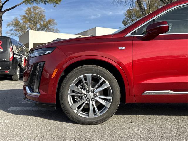 used 2025 Cadillac XT6 car, priced at $45,550