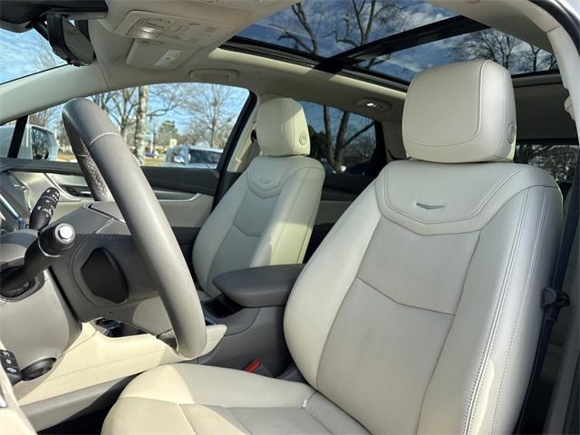 used 2020 Cadillac XT5 car, priced at $21,775