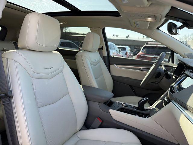 new 2026 Cadillac XT5 car, priced at $59,695