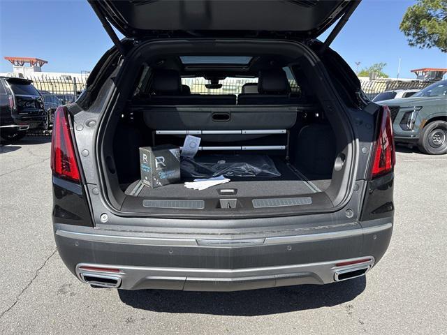 new 2025 Cadillac XT5 car, priced at $56,890