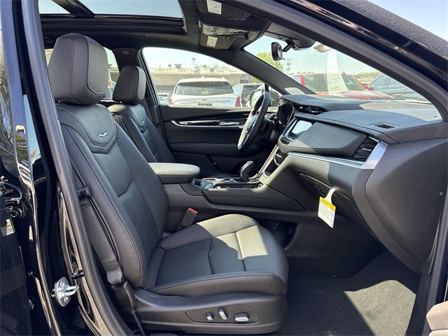 new 2025 Cadillac XT5 car, priced at $56,890