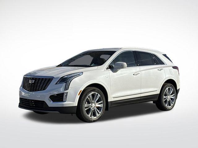new 2025 Cadillac XT5 car, priced at $55,135