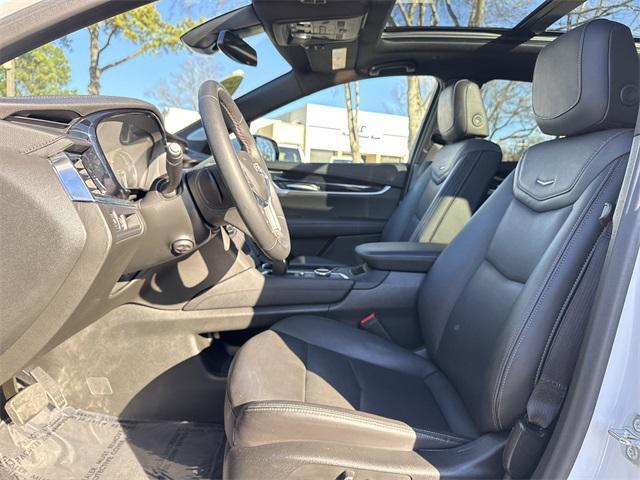 used 2025 Cadillac XT5 car, priced at $42,700